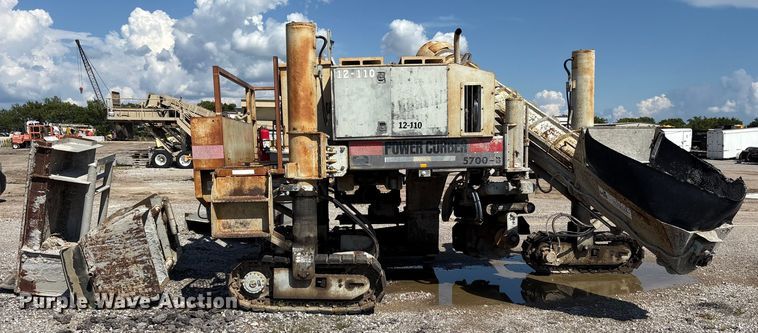 image for item EM0562 1999 Power Curber 5700B curb machine