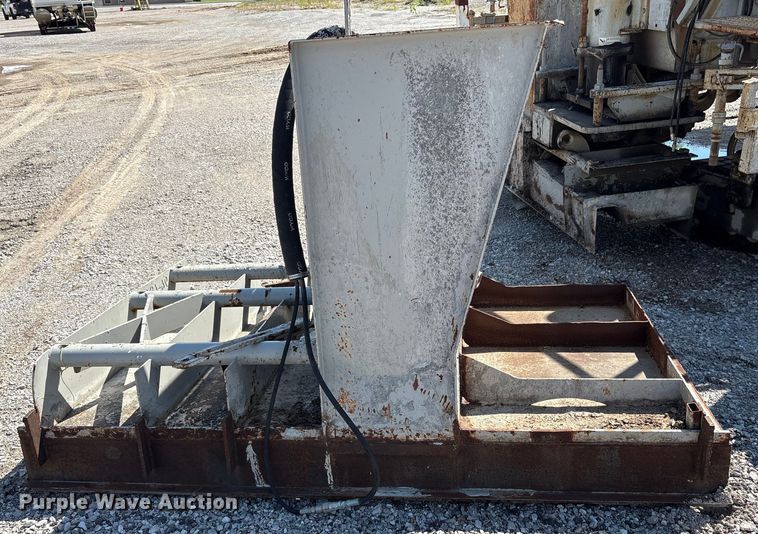 image for item EM0562 1999 Power Curber 5700B curb machine