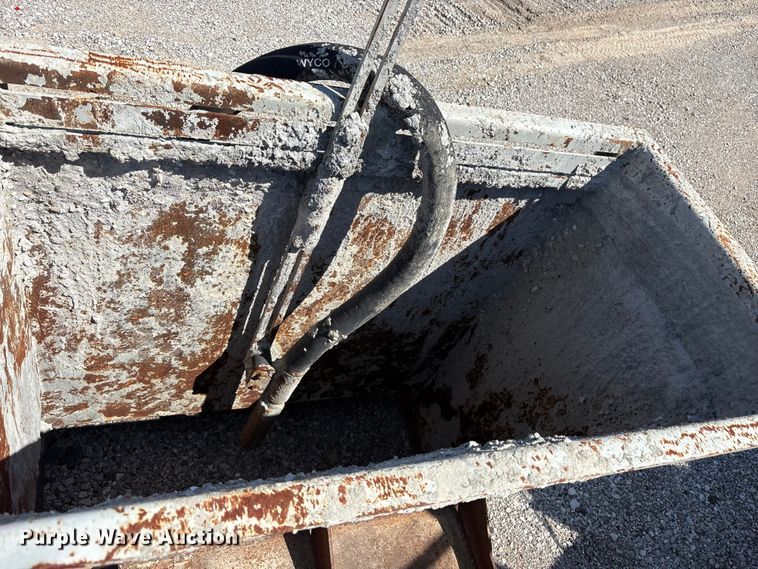 image for item EM0562 1999 Power Curber 5700B curb machine