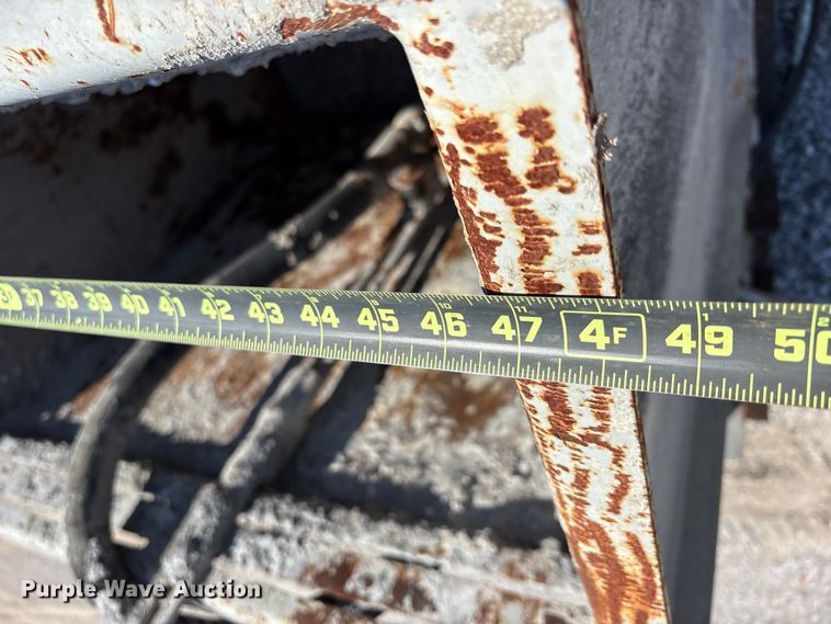 image for item EM0562 1999 Power Curber 5700B curb machine