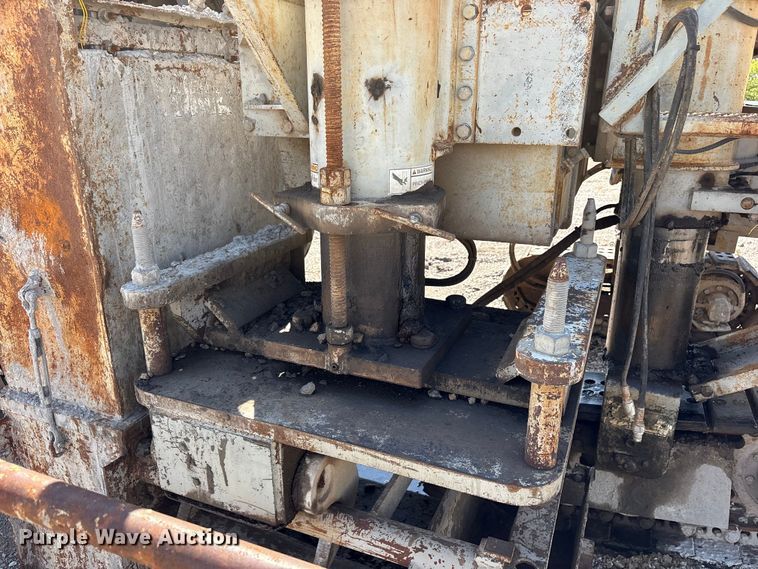 image for item EM0562 1999 Power Curber 5700B curb machine