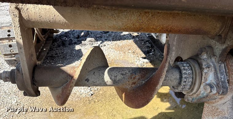 image for item EM0562 1999 Power Curber 5700B curb machine