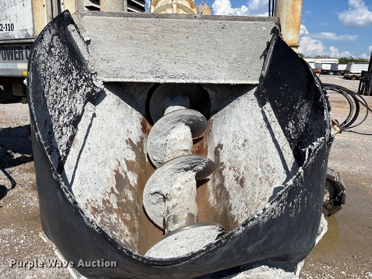 image for item EM0562 1999 Power Curber 5700B curb machine