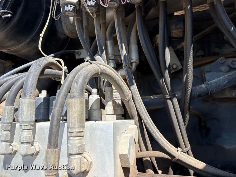 image for item EM0562 1999 Power Curber 5700B curb machine