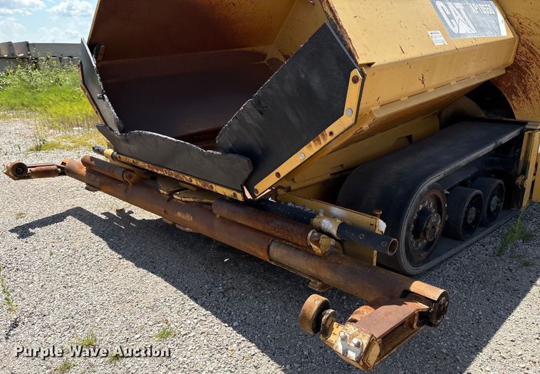 image for item EM0563 Caterpillar AP1055D paver
