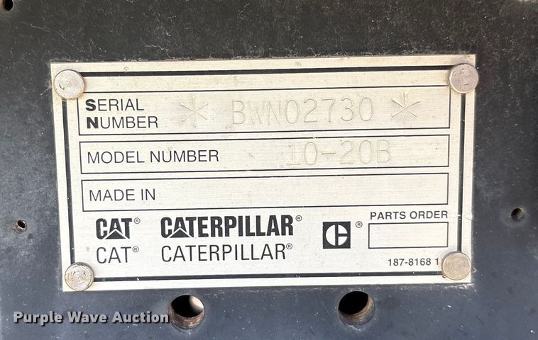 image for item EM0563 Caterpillar AP1055D paver