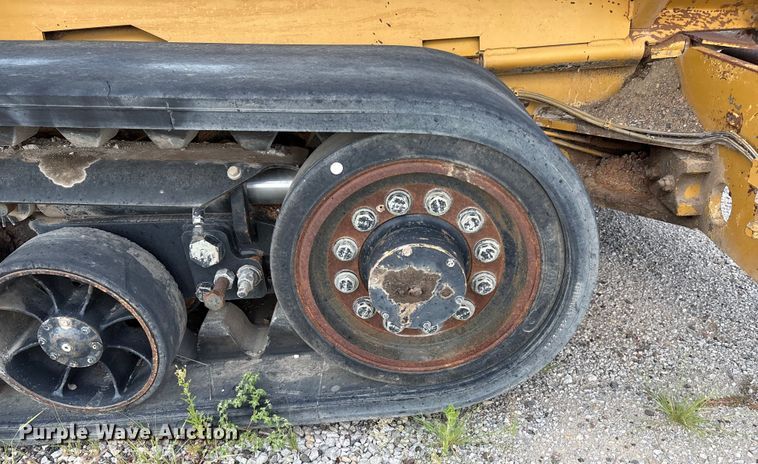 image for item EM0563 Caterpillar AP1055D paver