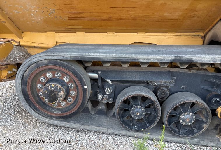 image for item EM0563 Caterpillar AP1055D paver