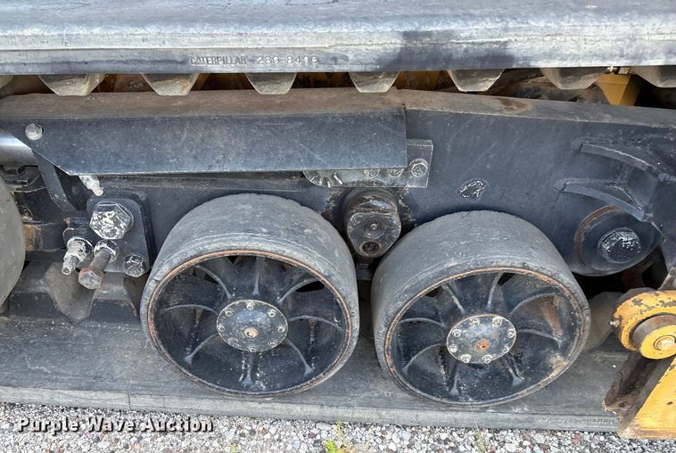 image for item EM0563 Caterpillar AP1055D paver