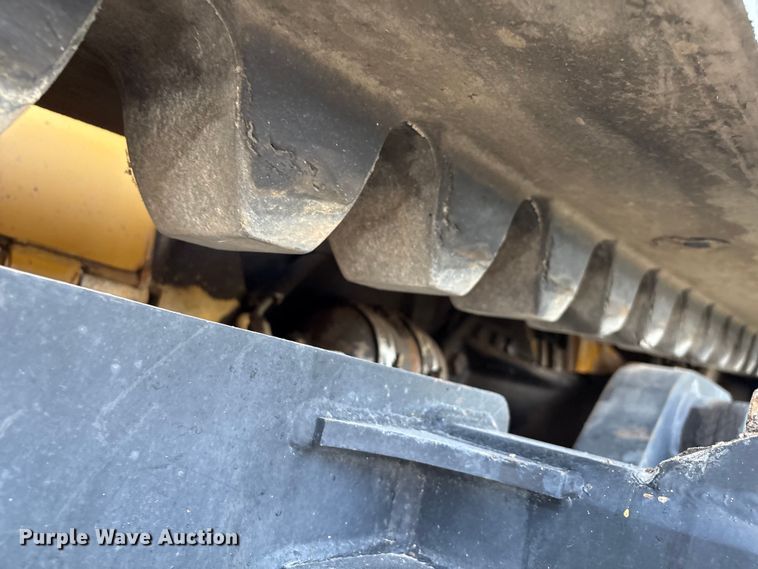 image for item EM0563 Caterpillar AP1055D paver