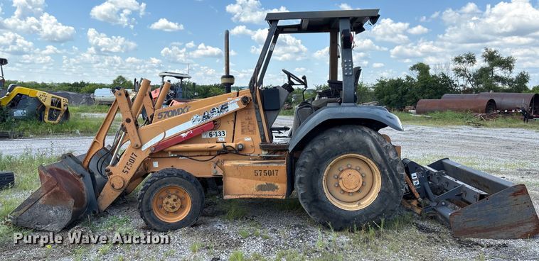 image for item EM0564 2005 Case 570MXT landscape tractor