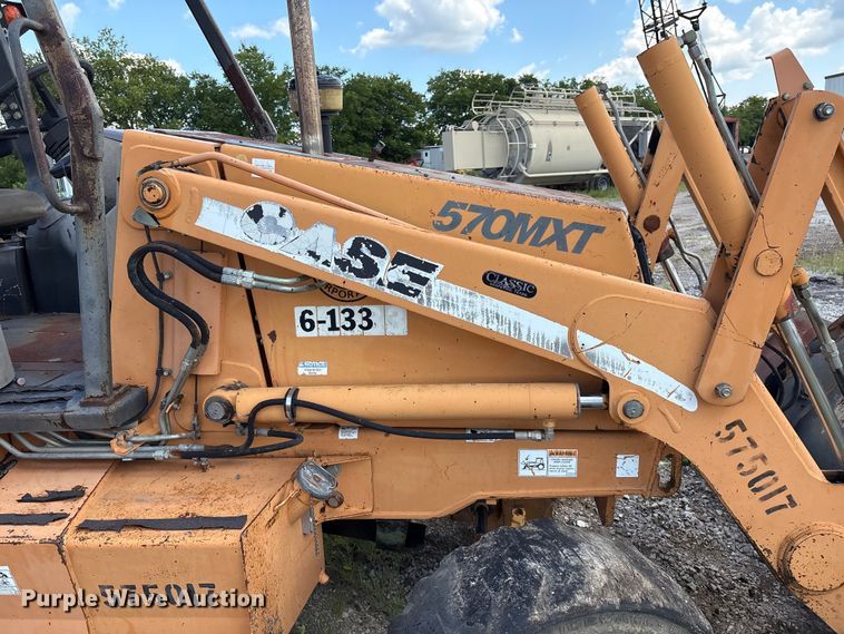 image for item EM0564 2005 Case 570MXT landscape tractor