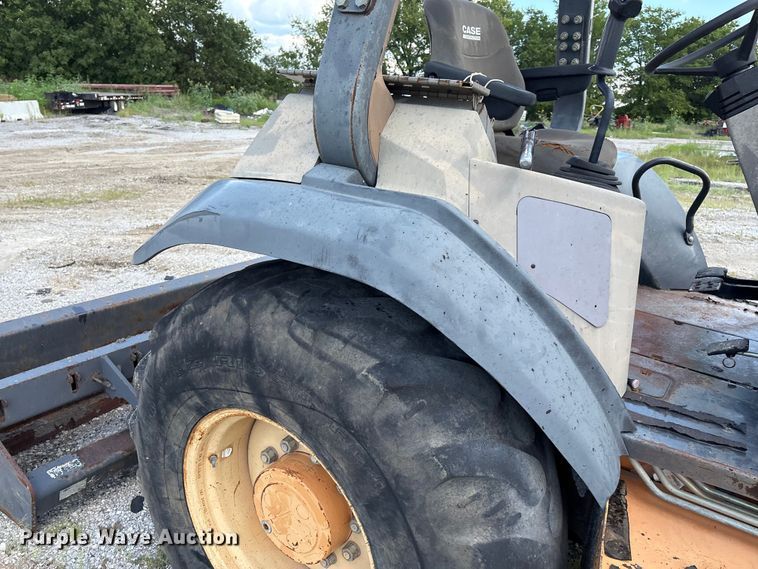 image for item EM0564 2005 Case 570MXT landscape tractor