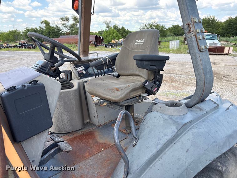 image for item EM0564 2005 Case 570MXT landscape tractor
