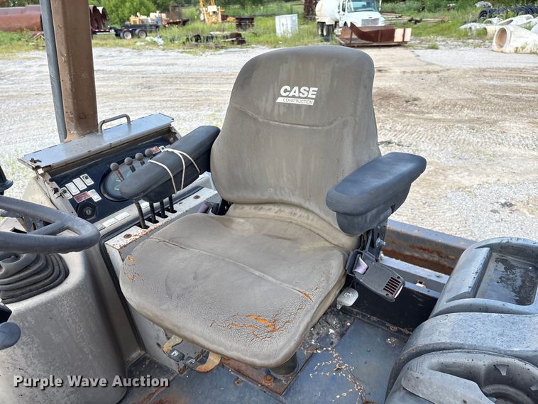 image for item EM0564 2005 Case 570MXT landscape tractor