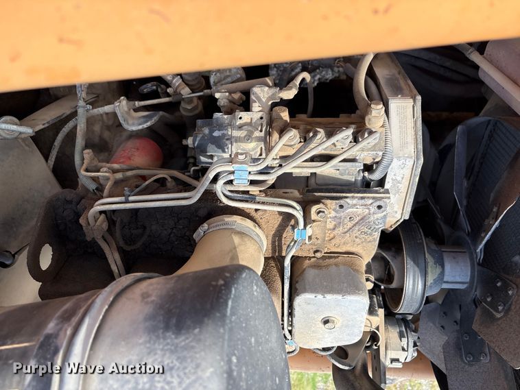 image for item EM0564 2005 Case 570MXT landscape tractor