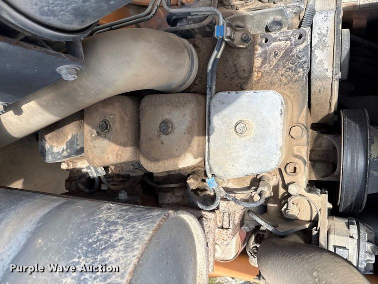 image for item EM0564 2005 Case 570MXT landscape tractor