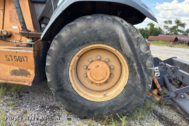 image for item EM0564 2005 Case 570MXT landscape tractor