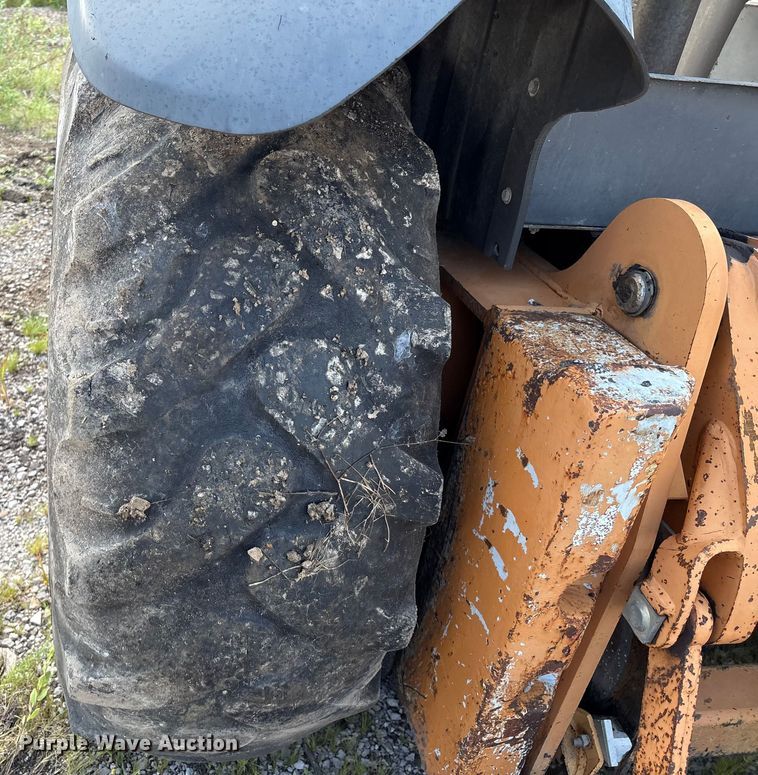 image for item EM0564 2005 Case 570MXT landscape tractor