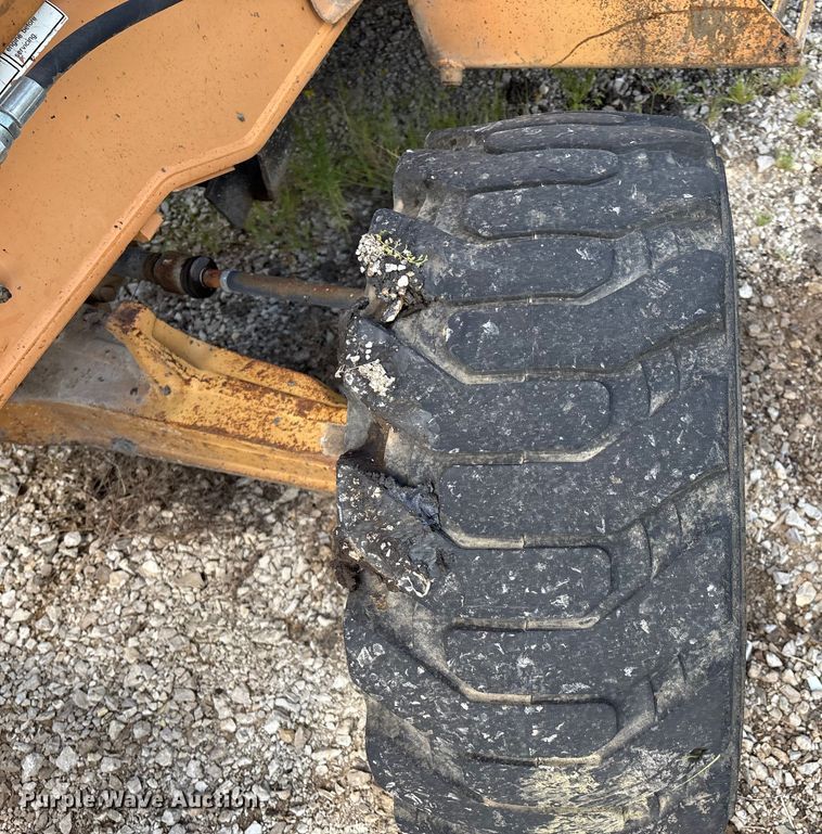 image for item EM0564 2005 Case 570MXT landscape tractor