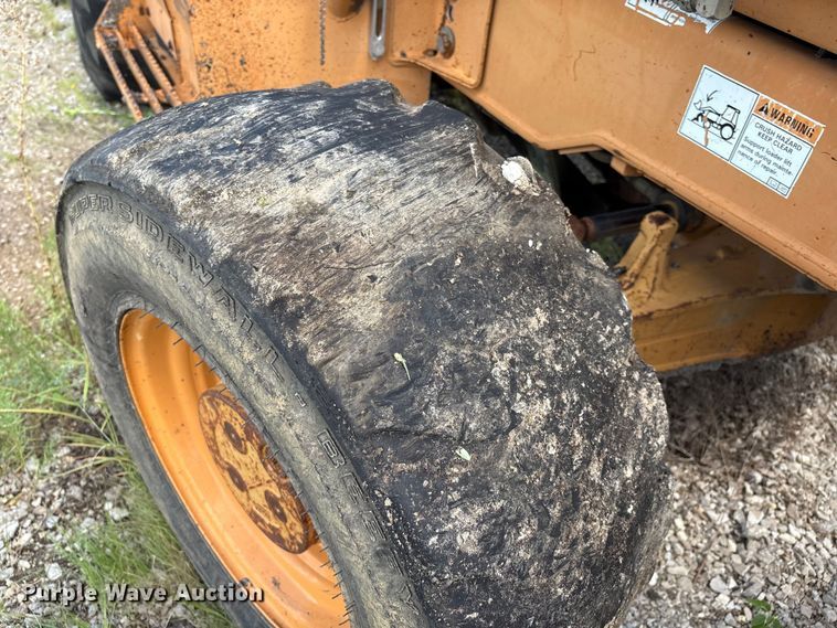 image for item EM0564 2005 Case 570MXT landscape tractor