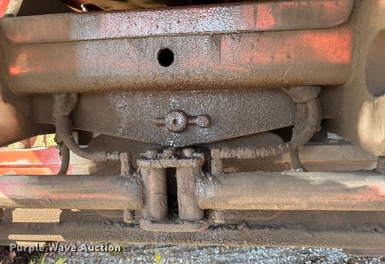 image for item EM0565 2001 JLG 600S boom lift