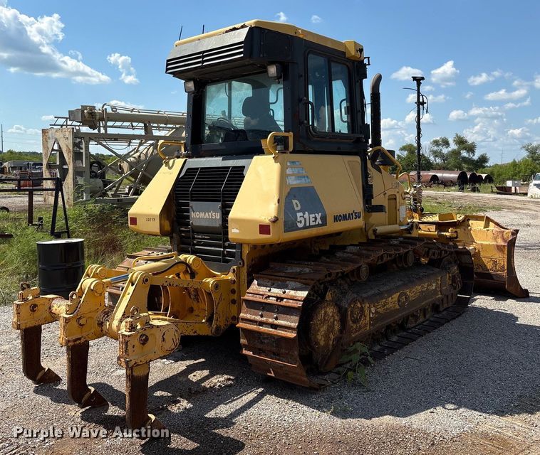 image for item EM0567 2013 Komatsu D51EX dozer
