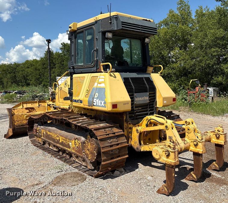 image for item EM0567 2013 Komatsu D51EX dozer