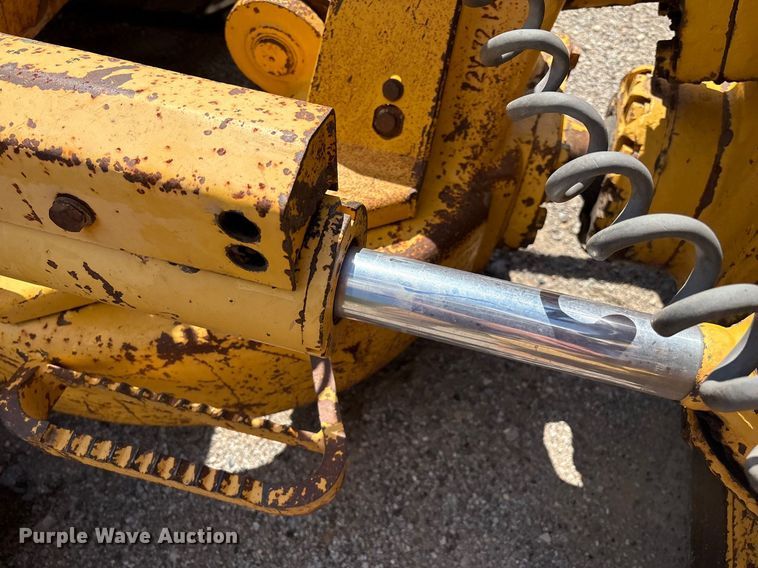 image for item EM0567 2013 Komatsu D51EX dozer