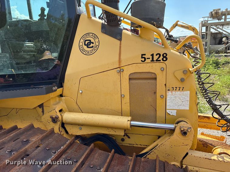 image for item EM0567 2013 Komatsu D51EX dozer