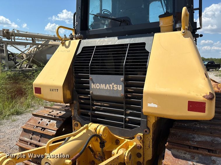 image for item EM0567 2013 Komatsu D51EX dozer