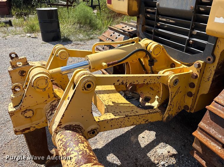 image for item EM0567 2013 Komatsu D51EX dozer