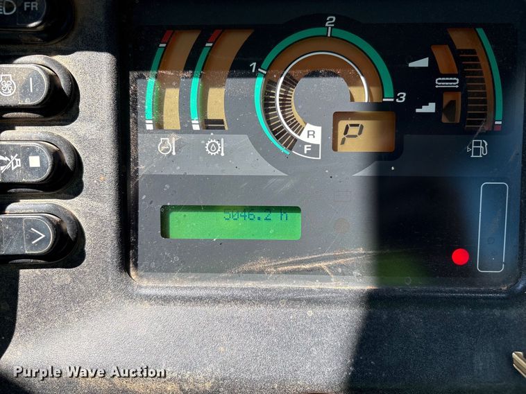 image for item EM0567 2013 Komatsu D51EX dozer