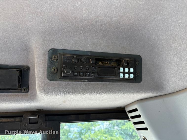 image for item EM0567 2013 Komatsu D51EX dozer