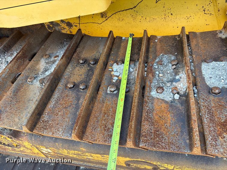 image for item EM0567 2013 Komatsu D51EX dozer