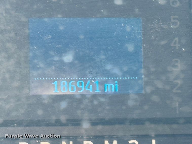 image for item EM0568 2019 Ford F250 Super Duty Crew Cab pickup truck