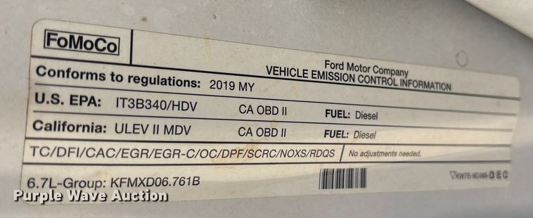 image for item EM0568 2019 Ford F250 Super Duty Crew Cab pickup truck