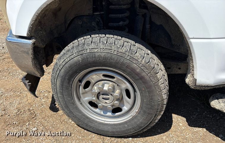 image for item EM0568 2019 Ford F250 Super Duty Crew Cab pickup truck