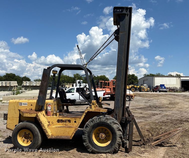 image for item EM0570 Caterpillar R80 forklift