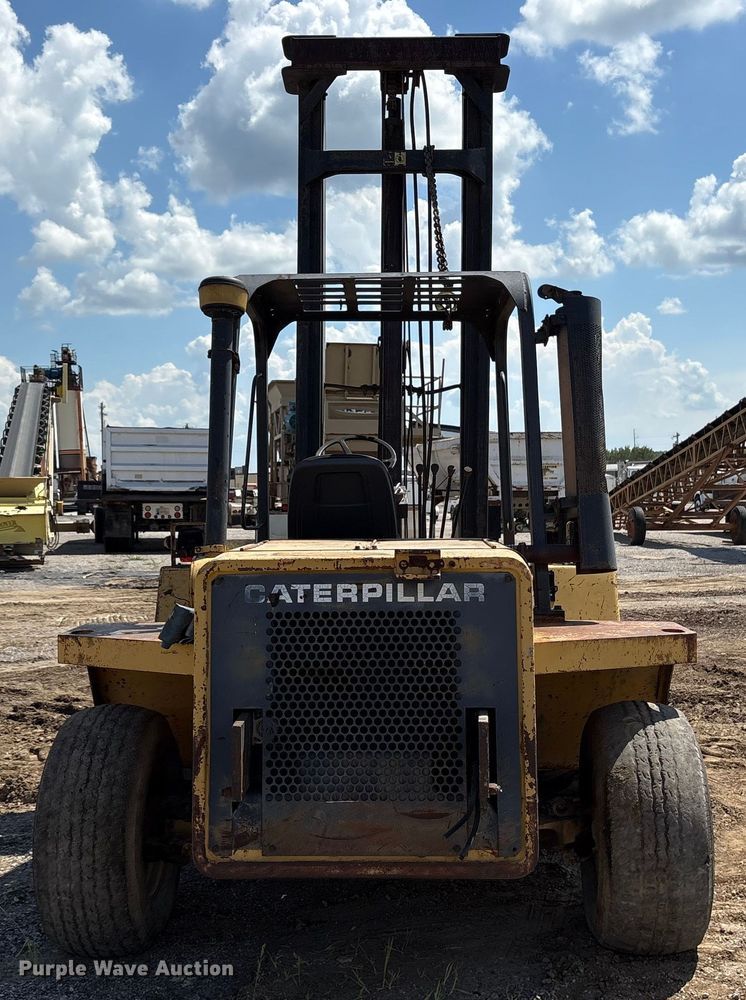 image for item EM0570 Caterpillar R80 forklift