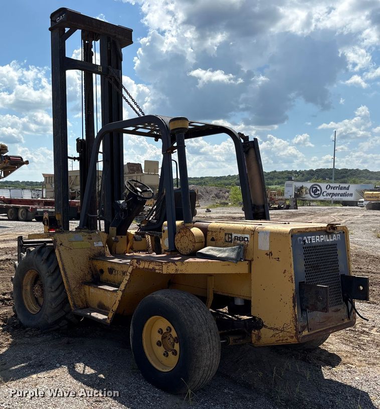 image for item EM0570 Caterpillar R80 forklift