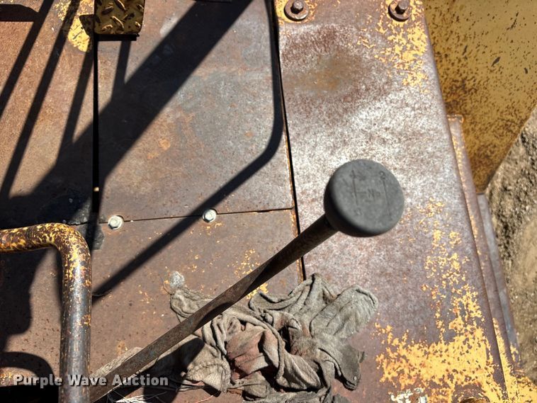 image for item EM0570 Caterpillar R80 forklift