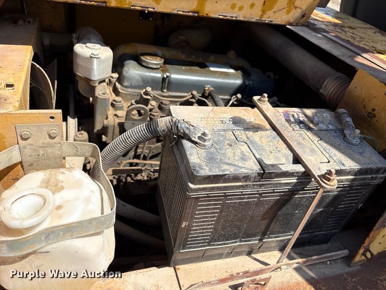 image for item EM0570 Caterpillar R80 forklift