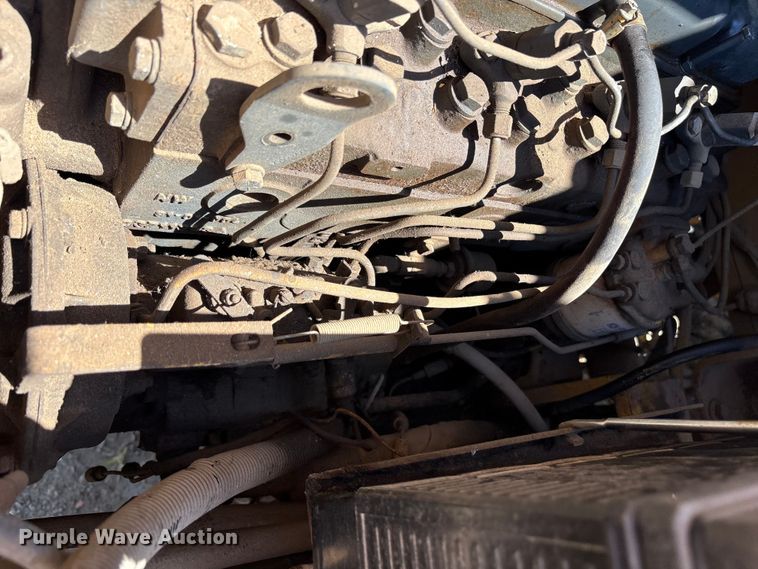 image for item EM0570 Caterpillar R80 forklift