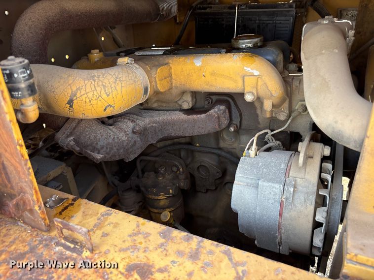 image for item EM0570 Caterpillar R80 forklift