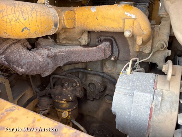 image for item EM0570 Caterpillar R80 forklift