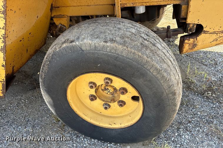 image for item EM0570 Caterpillar R80 forklift