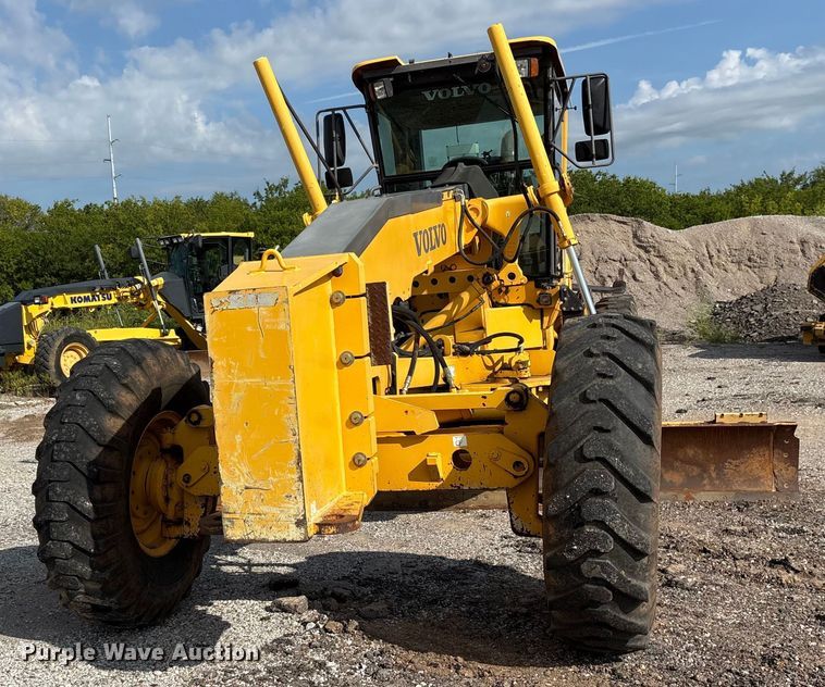 image for item EM0571 2007 Volvo G940 motor grader
