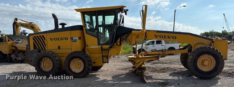 image for item EM0571 2007 Volvo G940 motor grader
