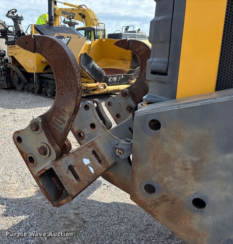 image for item EM0571 2007 Volvo G940 motor grader